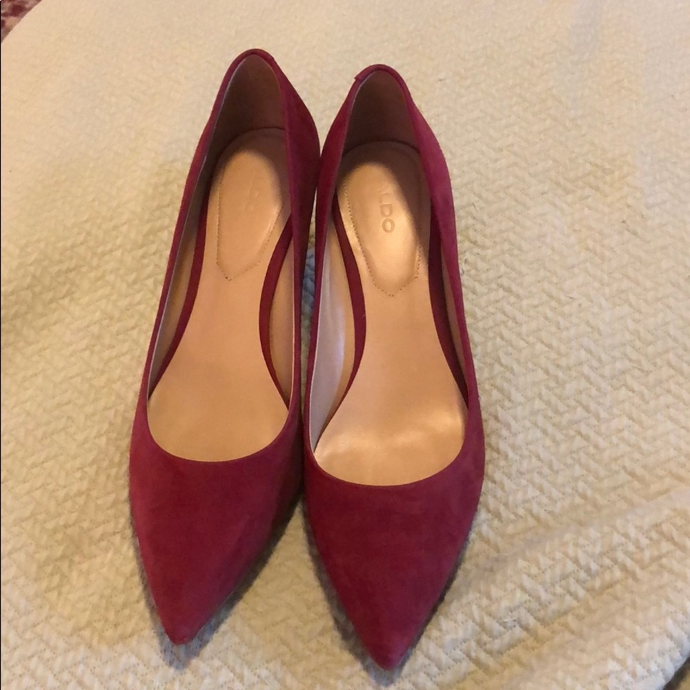 Red suede Aldo pumps